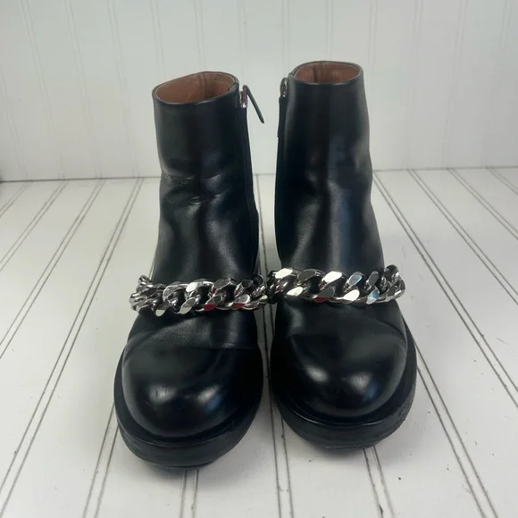 Givenchy Laura Black Chain Trimmed Leather Ankle Boots Womenโs Size 7-7.5 - Picture 2 of 12